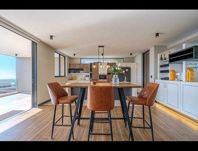 4 BEDROOM TOWNHOUSE FOR SALE IN SHAKAS ROCK
